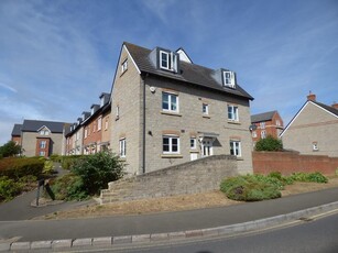 4 bedroom town house for rent in Strouds Close, Old Town, Swindon, SN3