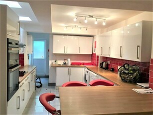 6 bedroom terraced house for rent in 57 Teignmouth Road, Selly Oak, Birmingham, B29