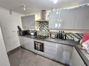 7 bedroom detached house for rent in ** £110 pppw excluding bills ** Rolleston Drive, Nottingham, NG7