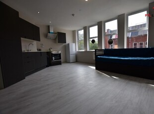 Studio flat for rent in Midgate, City Centre, Peterborough, PE1