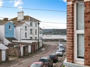 2 Bedroom Flat For Sale In Exmouth, Devon