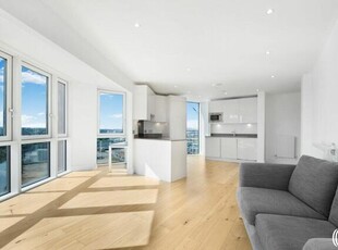 2 Bedroom Flat For Sale In High Street, London