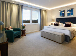 3 Bedroom Apartment For Rent In Kensington, London