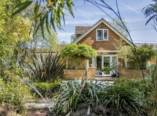 3 Bedroom Detached House For Sale In Tumby Woodside