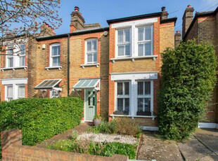 3 Bedroom End Of Terrace House For Sale In Lee, London