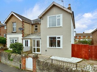 3 Bedroom Semi-detached House For Sale In Ryde