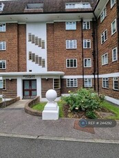4 Bedroom Penthouse For Rent In London