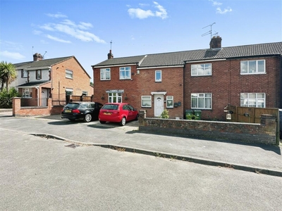 4 bedroom semi-detached house for sale in Dunstall Avenue, Braunstone Town, LE3