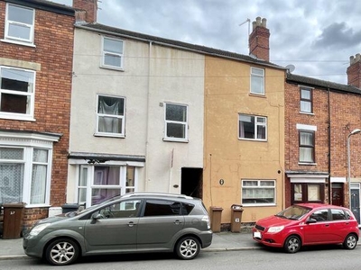 4 bedroom terraced house for sale in Cromwell Street, Monks Road, Lincoln, LN2