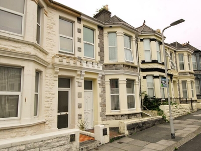 4 bedroom house for rent in Glen Park Avenue, Plymouth, PL4