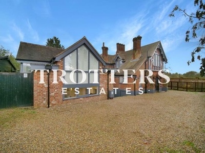 3 bedroom detached house for sale Waltham Abbey, EN9 3SL