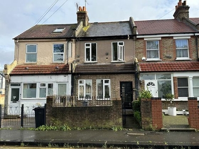 3 bedroom house for sale Hounslow, TW3 1XL