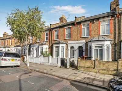 3 bedroom house for sale London, E5 0DY