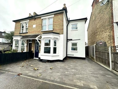 3 bedroom semi-detached house for sale Hadleigh, SS9 2BH