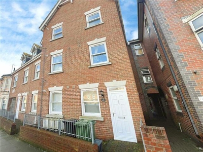 2 Bedroom Shared Living/roommate Portsmouth Hampshire