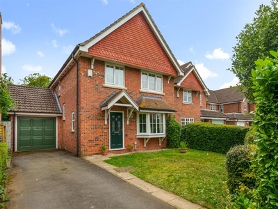 Detached house to rent in Mably Grove, Wantage OX12