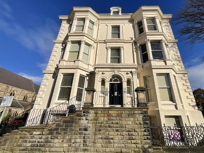 Flat for sale in Montpellier Terrace, Scarborough YO11