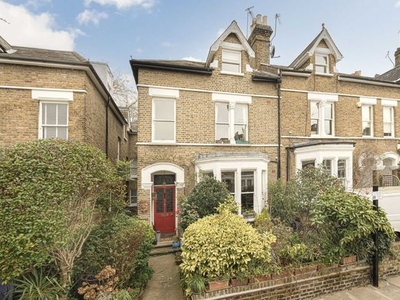 Maisonette for sale in Halford Road, Richmond TW10