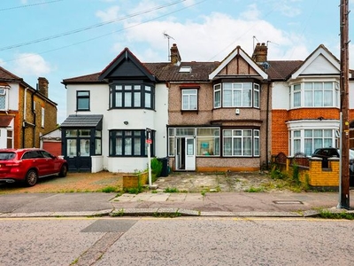 Terraced house for sale in Castleview Gardens, Ilford IG1