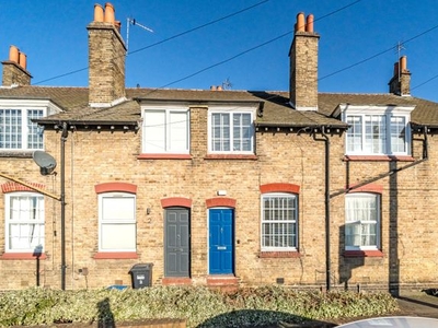 Terraced house to rent in Pump Alley, Brentford TW8