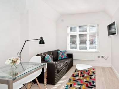 1-Bedroom Apartment for rent in Soho, London