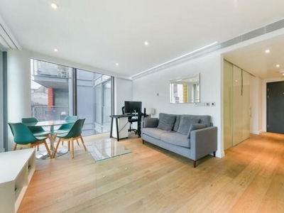 1 Bedroom Apartment For Rent In Tottenham Court Road, London