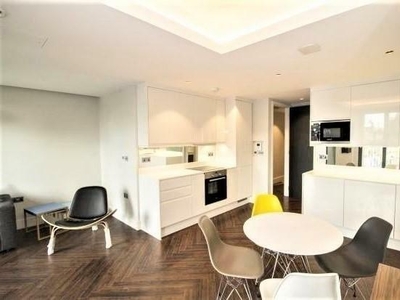 2 Bedroom Apartment For Rent In Elephant & Castle, London