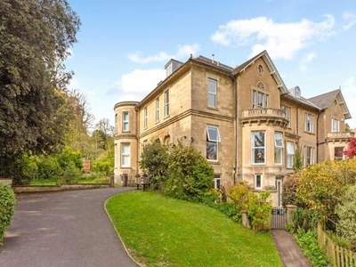 2 Bedroom Apartment For Sale In Bath, Somerset