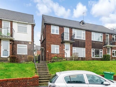 2 Bedroom Apartment For Sale In North Chingford