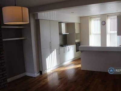 2 bedroom flat for rent in Evansfield Road, Cardiff, CF14