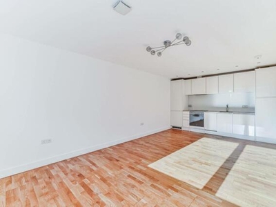 2 Bedroom Flat For Sale In Sutton