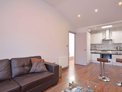 2 bedroom flat to rent London, W1G 7DX