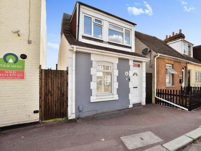 2 Bedroom House Chatham Medway
