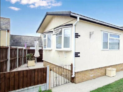 2 Bedroom Park Home For Sale In Canvey Island