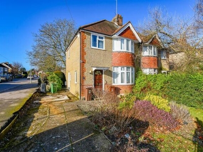 3 Bedroom Semi-detached House For Sale In St. Albans