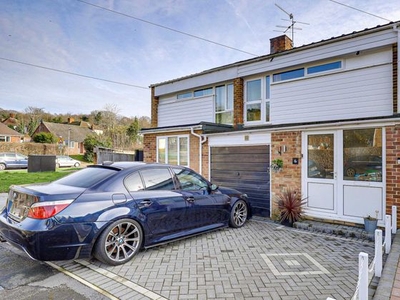 3 bedroom town house for sale Reading, RG4 7RD