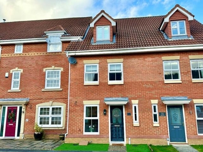 3 Bedroom Town House For Sale In Guisborough, North Yorkshire
