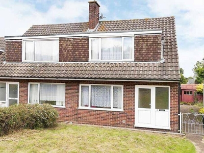 4 bedroom semi-detached house for rent in Westgate Close, Canterbury, CT2