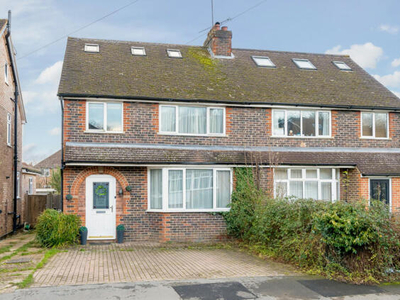 4 Bedroom Semi-detached House For Sale In Guildford, Surrey
