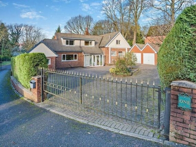 5 Bedroom House Sutton Coldfield West Midlands