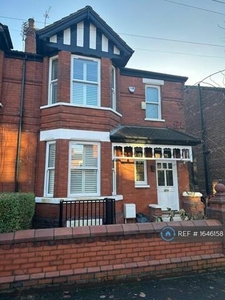 5 Bedroom Semi-detached House For Rent In Manchester