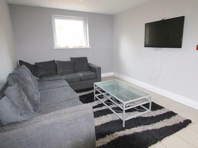 8 Bedroom Terraced House For Rent In Cardiff(city)