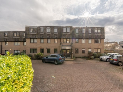 2 bed first floor flat for sale in Murrayfield