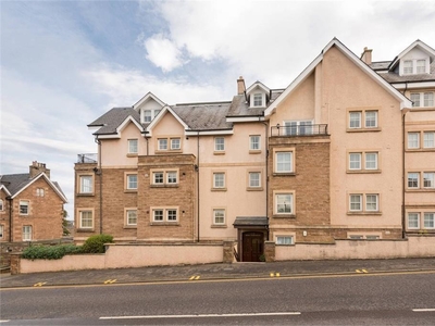 2 bed first floor flat for sale in North Berwick
