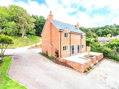 2 Bedroom Semi-detached House For Sale In Hopton, Nescliffe