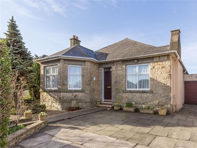 3 bed detached house for sale in Mountcastle