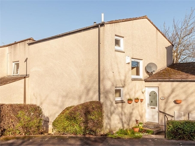3 bed terraced house for sale in East Craigs