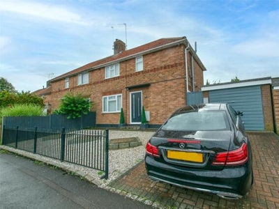 4 Bedroom Semi-detached House For Sale In Bletchley, Buckinghamshire