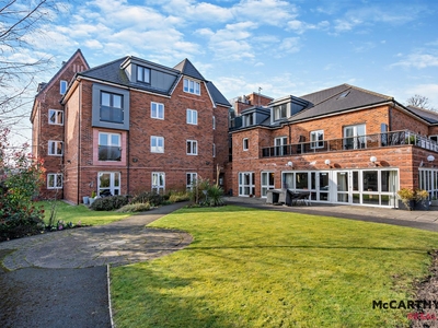 1 Bedroom Retirement Apartment For Sale in Manchester,