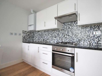 2 bed flat to rent in Fordwych Road,
NW2, London
